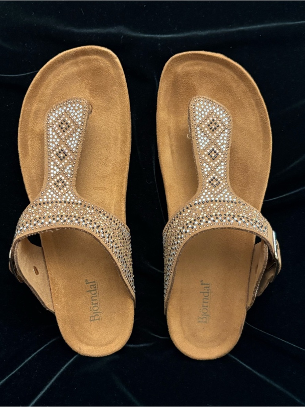 Björndal “Nikko” Women’s Sz 10 Buckle Adjustable Thong Sandal w/ Embellishments